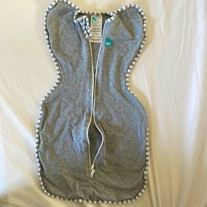 Love to Dream Swaddle Original, small (7-13 ibs), lightly used
